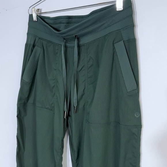 Lululemon Dance Studio Mid-Rise Pant Legacy Green Size 10 Fully Lined Medium - Picture 7 of 9